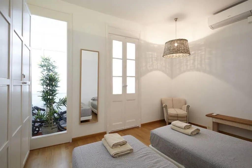Beautiful Apartment In C/Sepulveda Barcelona
